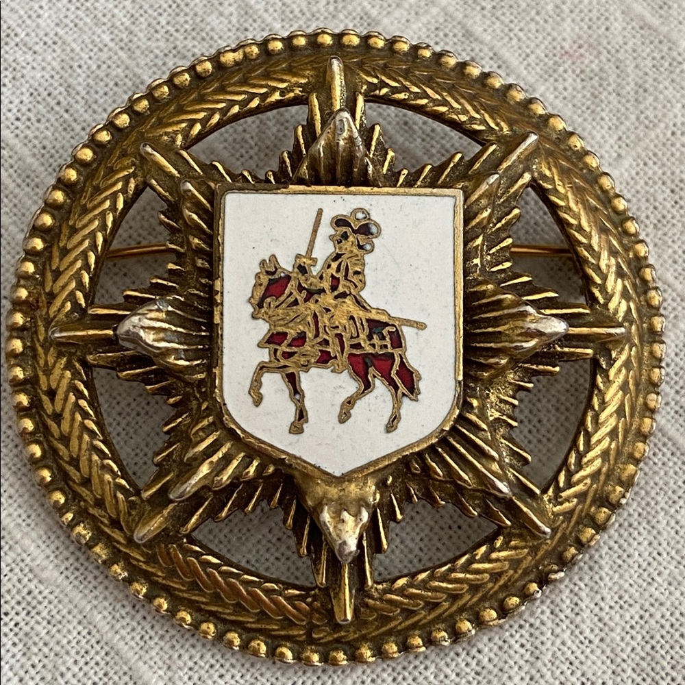 Vintage Champleve’ Heraldic Knight Shield Starburst Broach